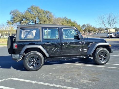 Used 2019 Jeep Wrangler Unlimited Sport image 10
