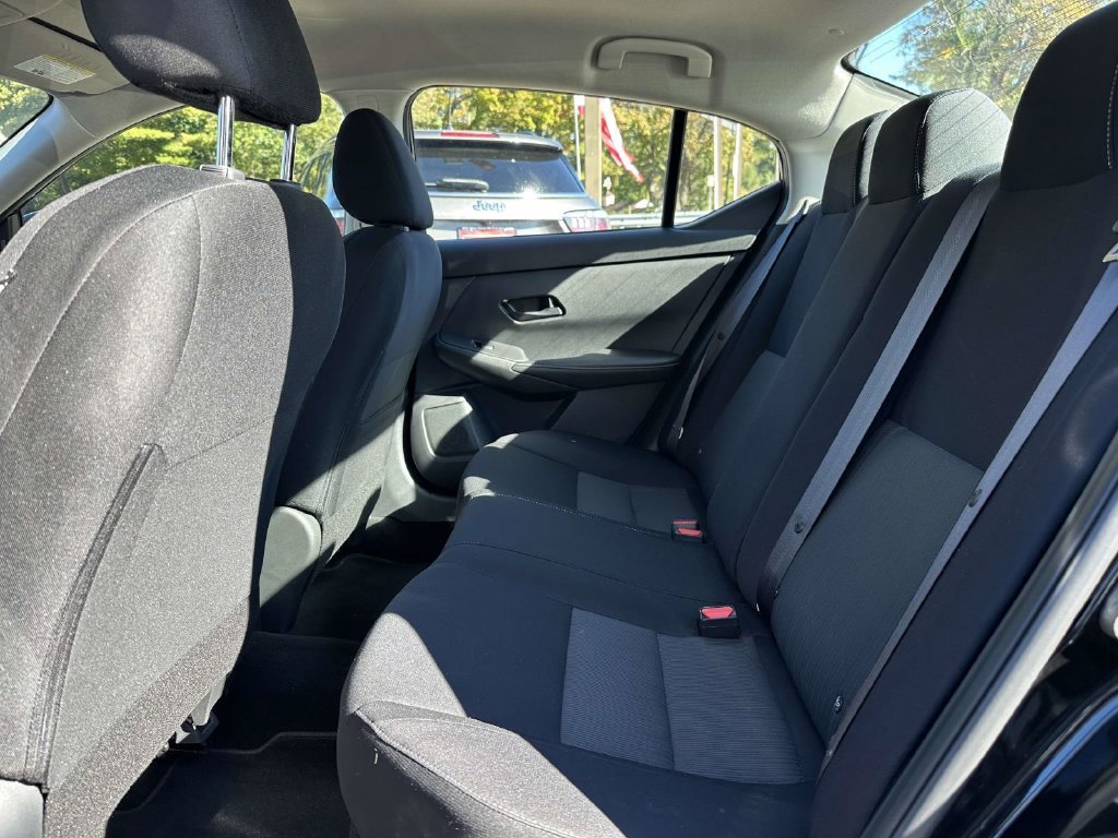 Used 2024 Nissan Sentra SV FWD image 18