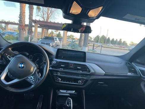 Used 2019 BMW X4 M40i w/ Premium Package image 11