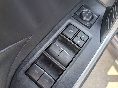 Used 2023 Toyota RAV4 XLE w/ Convenience Package AWD/4WD image 17