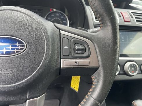 Used 2016 Subaru Crosstrek 2.0i Premium AWD/4WD image 17