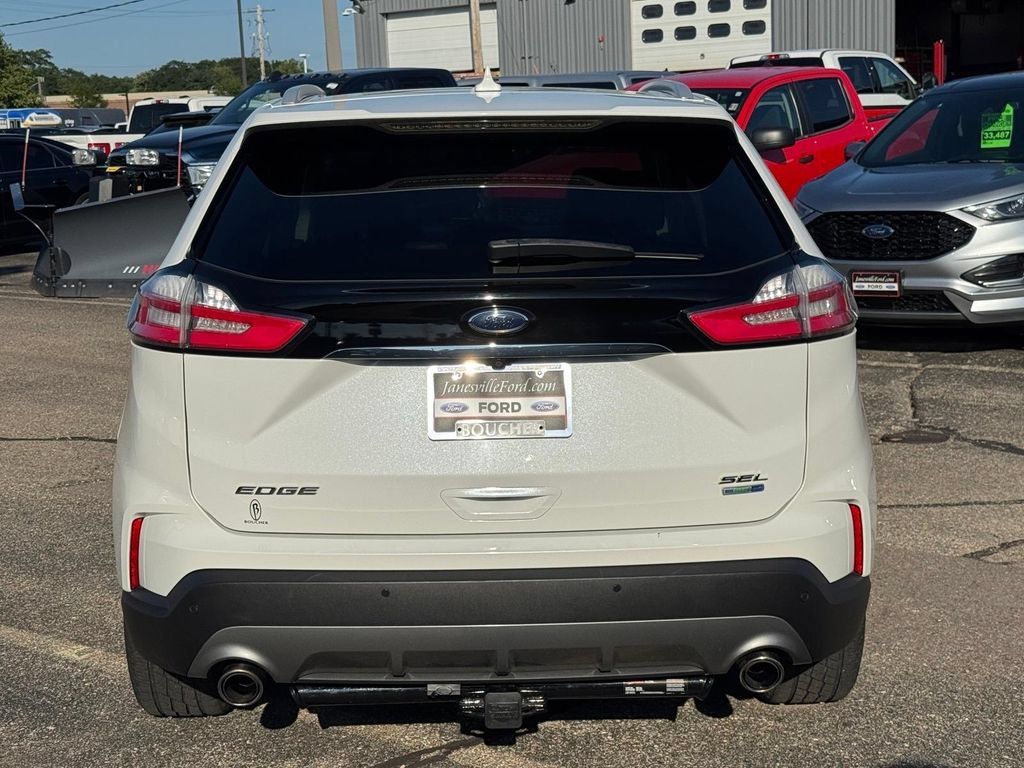 Used 2020 Ford Edge SEL w/ Convenience Package AWD/4WD image 4
