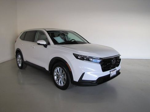 Used 2025 Honda CR-V EX image 3