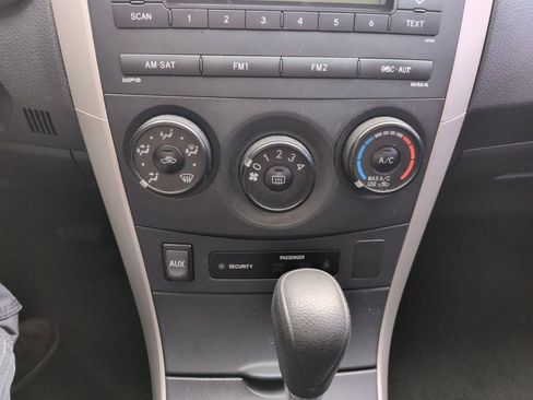 Used 2009 Toyota Corolla S image 19