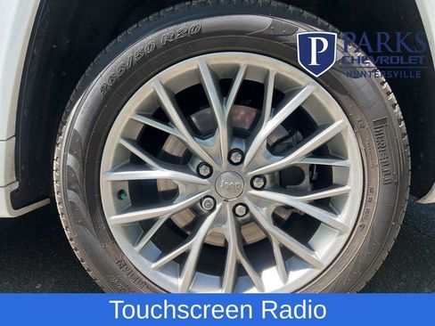 Used 2023 Jeep Grand Cherokee L Summit w/ Advanced Protech Group IV AWD/4WD image 9