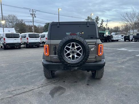 Used 2025 Ford Bronco Badlands image 6