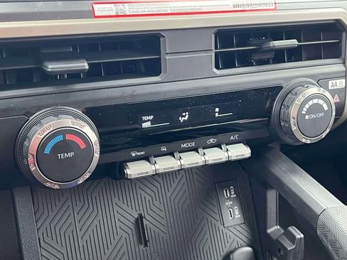 Certified 2025 Toyota Tacoma SR5 image 33