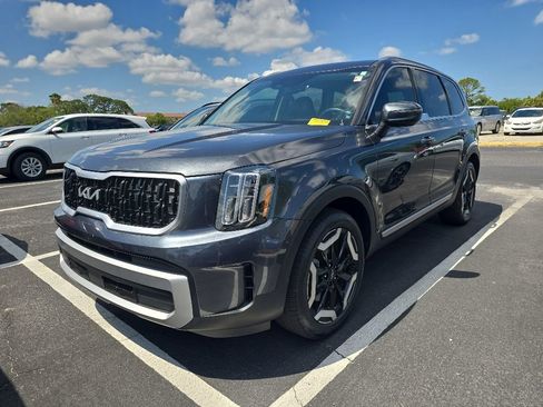 Certified 2024 Kia Telluride EX FWD image 7