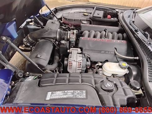 Used 2004 Chevrolet Corvette Convertible w/ Preferred Equipment Group RWD image 13