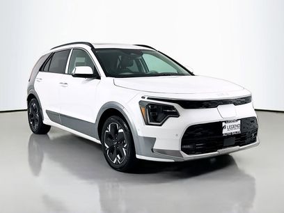 Used 2023 Kia Niro Wave w/ Wave Preserve Package