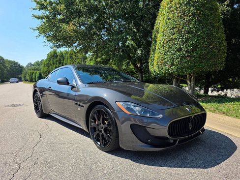 Used 2016 Maserati GranTurismo Sport RWD image 10