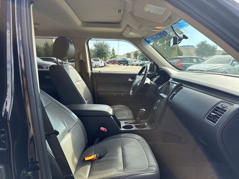 Used 2019 Ford Flex SEL w/ Equipment Group 202A image 9