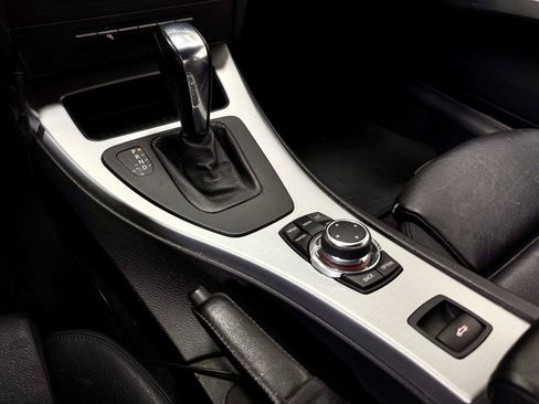 Used 2011 BMW 335i Convertible RWD image 20