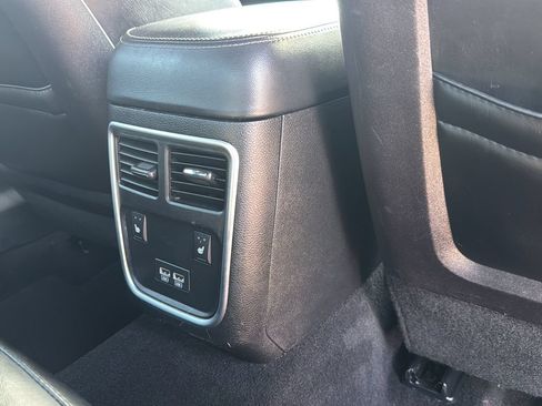 Used 2019 Dodge Charger SXT w/ Leather Interior Group RWD image 23