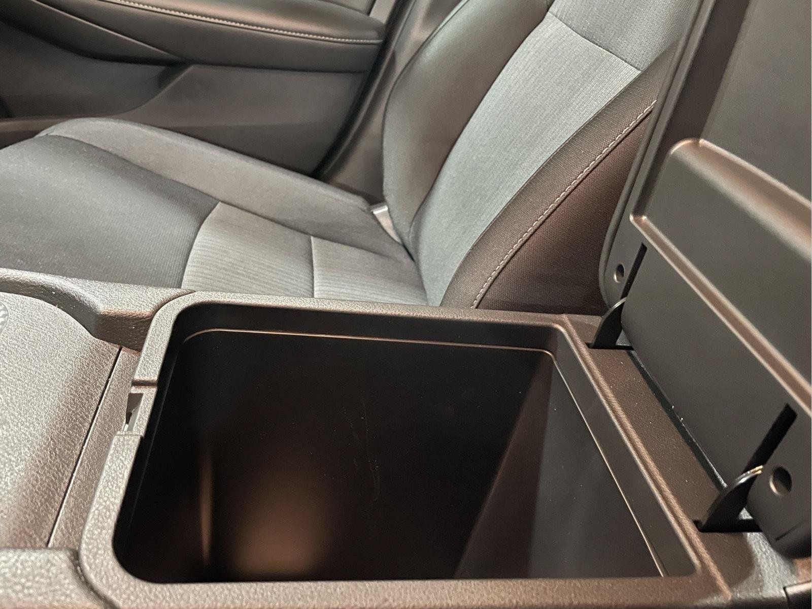 Used 2025 Nissan Sentra SV w/ All-Weather Package FWD image 33