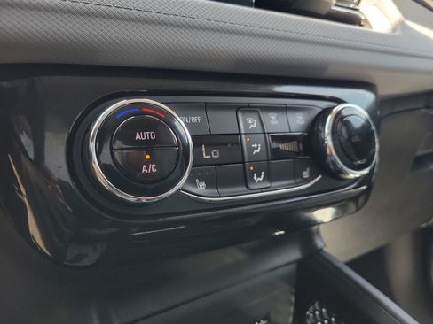 Certified 2024 Chevrolet TrailBlazer LT w/ Convenience Package FWD image 25