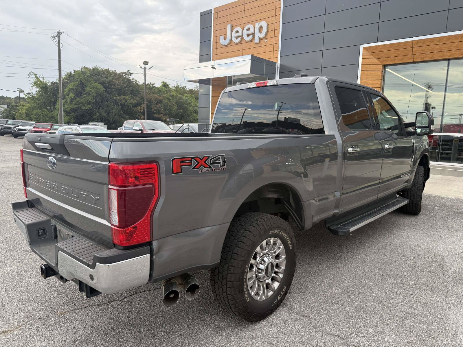 Used 2021 Ford F250 XLT w/ XLT Premium Package AWD/4WD image 6