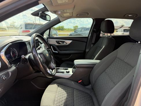 Used 2019 Chevrolet Blazer LT FWD image 21
