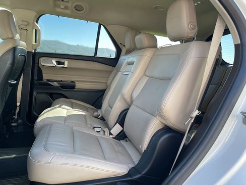 Used 2020 Ford Explorer Limited AWD/4WD image 22