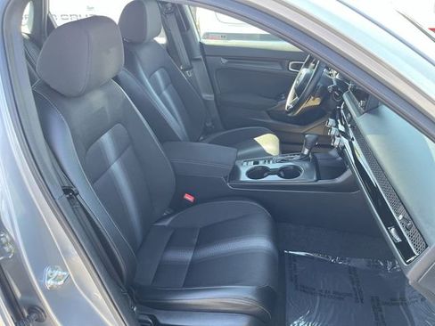 Used 2025 Honda Civic Sport image 26