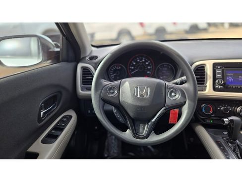 Used 2022 Honda HR-V LX image 16