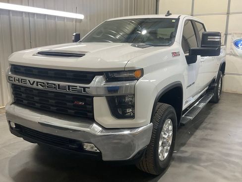 Used 2023 Chevrolet Silverado 2500 LT w/ Convenience Package AWD/4WD image 4