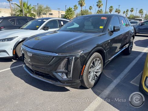 Used 2024 Cadillac Lyriq Sport RWD image 7