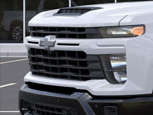 New 2026 Chevrolet Silverado 2500 Custom w/ Custom Value Package image 13
