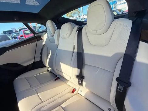 Used 2026 Tesla Model S AWD/4WD image 9