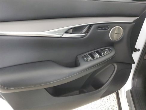 Certified 2024 INFINITI QX50 Luxe image 17