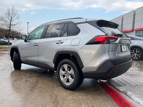 Used 2025 Toyota RAV4 XLE image 8