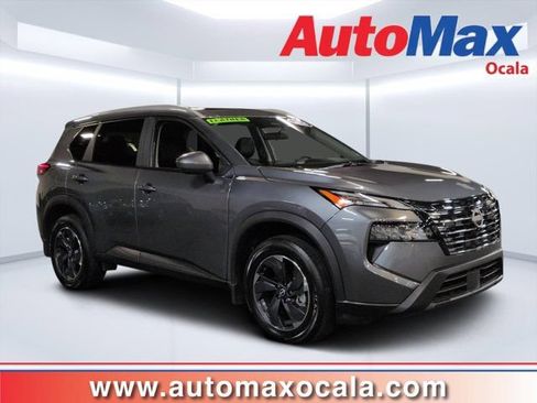 Used 2026 Nissan Rogue SV w/ SV Premium Package FWD image 1
