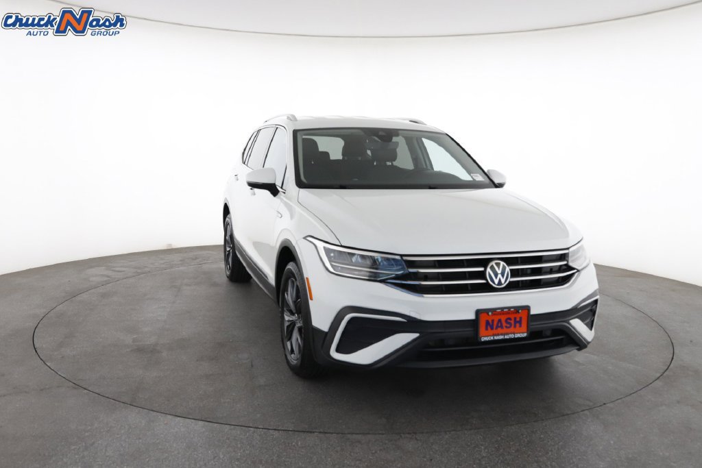 Used 2022 Volkswagen Tiguan SE FWD image 3