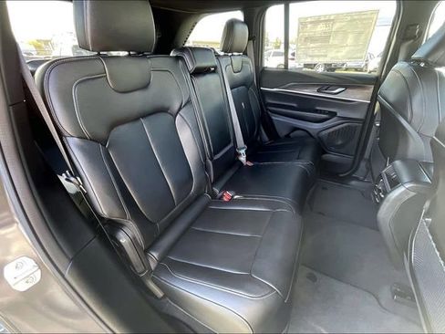 New 2024 Jeep Grand Cherokee Limited w/ Black Appearance Package image 24