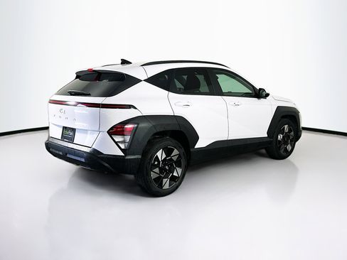 Used 2025 Hyundai Kona SEL FWD image 9