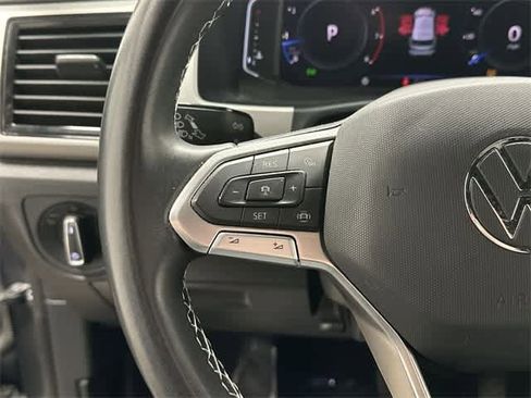 Used 2023 Volkswagen Atlas Cross Sport SE w/ Panoramic Sunroof Package image 9