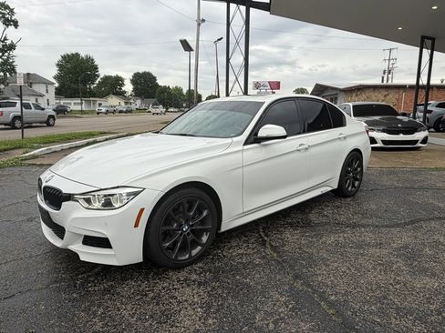 Used 2018 BMW 340i Sedan RWD image 4