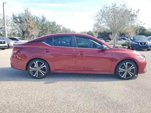 Certified 2021 Nissan Sentra SR image 4