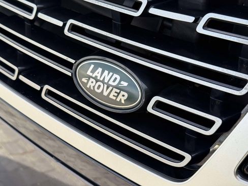 Used 2022 Land Rover Range Rover Long Wheelbase SE image 58