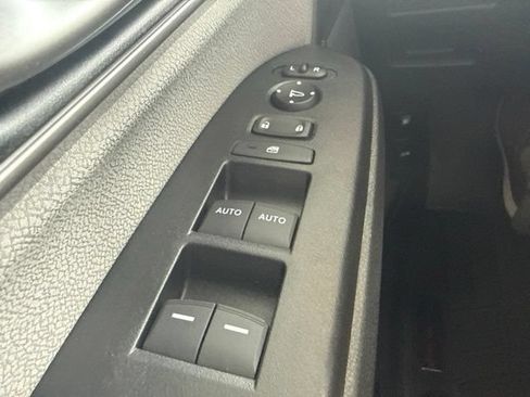 Used 2022 Honda CR-V EX image 16