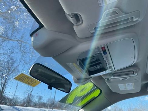 Used 2023 Subaru Outback Limited image 26