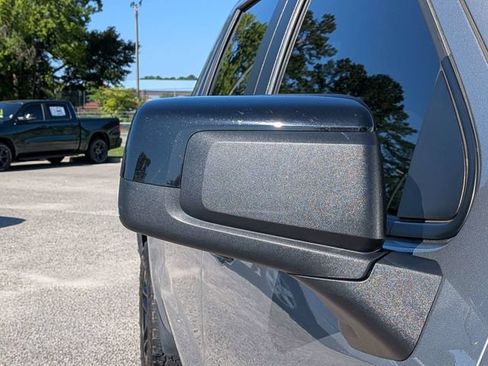 Used 2024 Chevrolet Silverado 1500 LT Trail Boss w/ Convenience Package II AWD/4WD image 12