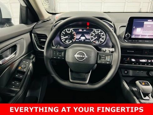 New 2026 Nissan Rogue SV FWD image 5
