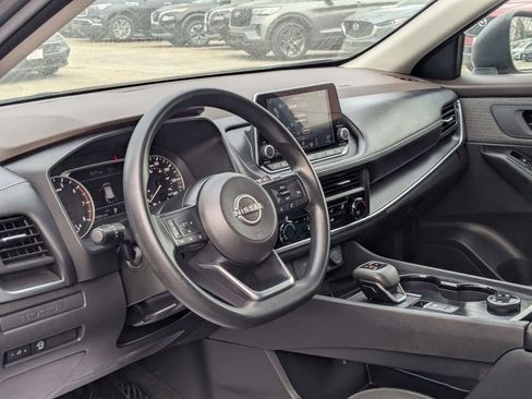 Used 2023 Nissan Rogue S image 14