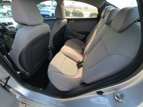 Used 2016 Hyundai Accent SE FWD image 22