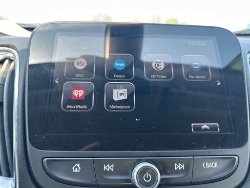 Used 2018 Chevrolet Malibu LT FWD image 21