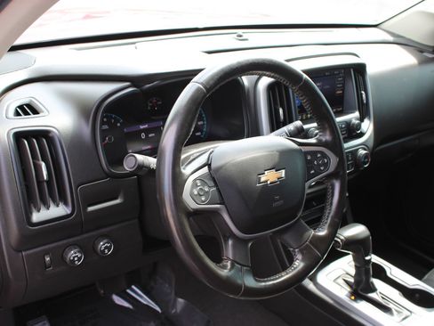 Used 2019 Chevrolet Colorado LT w/ LT Convenience Package AWD/4WD image 10