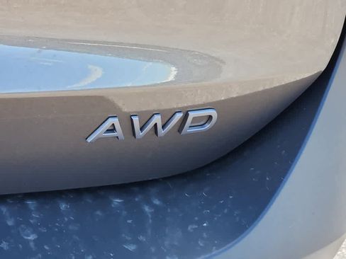 New 2025 Nissan Kicks SV w/ SV Premium Package image 18