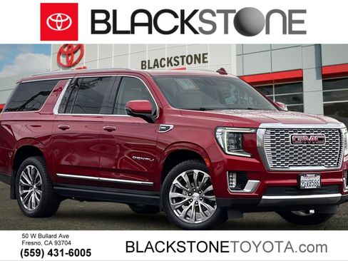 Used 2021 GMC Yukon XL Denali w/ Denali Premium Package image 1