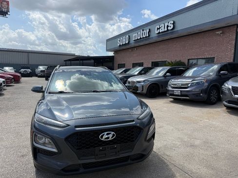 Used 2019 Hyundai Kona SEL FWD image 8